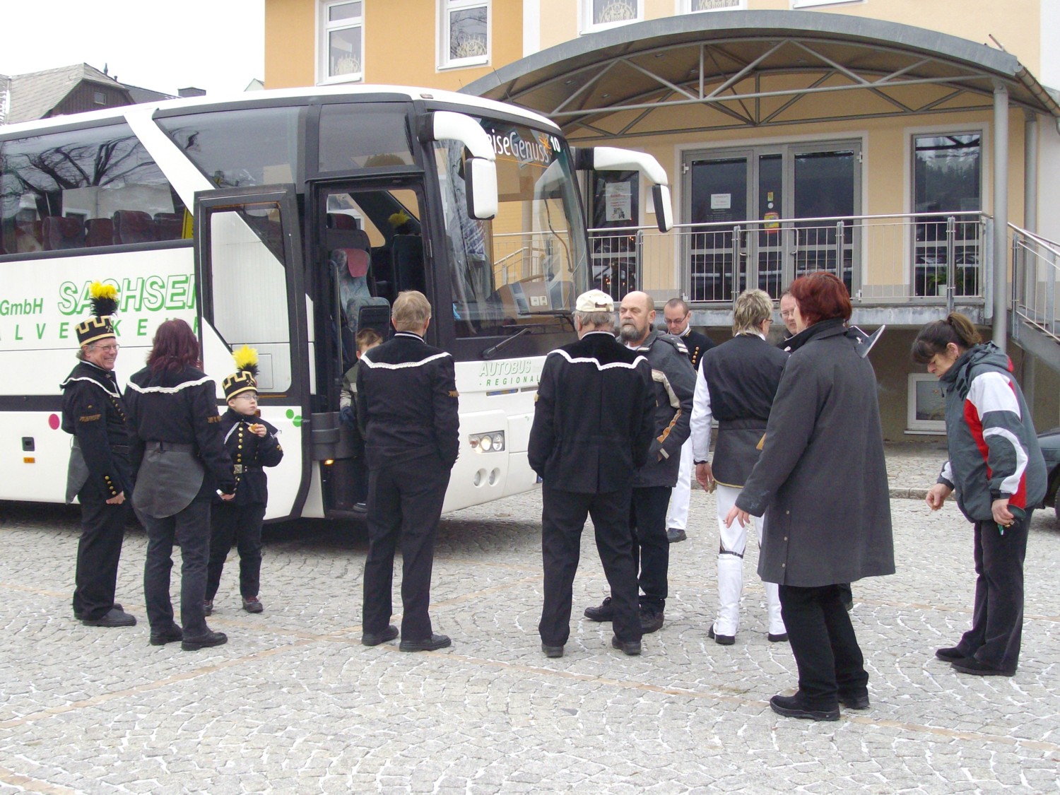 Vor der Abfahrt nach Marienberg am Volkshaus